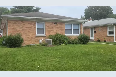 216 S Chase Avenue #A, Lombard, IL 60148 - Photo 1