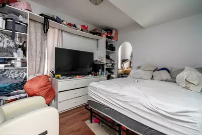 2009 W Birchwood Avenue, Chicago, IL 60645 - Photo 9