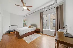 1048 W Foster Ave, Chicago, IL 60640 - Photo 13