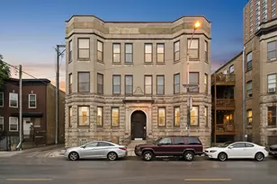 1048 W Foster Ave, Chicago, IL 60640 - Photo 1