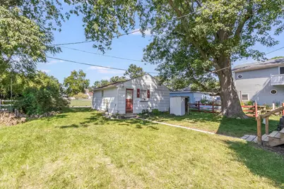 1330 Columbia Street, Crete, IL 60417 - Photo 5