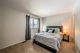 1037 Loughborough Ct, Wheaton, IL 60187 - Photo 13