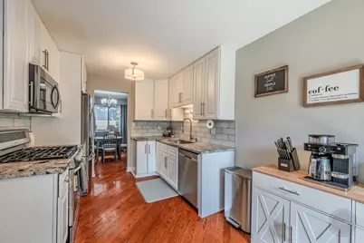 1037 Loughborough Court #1037, Wheaton, IL 60187 - Photo 3