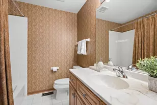2351 Crystal Rd, Northbrook, IL 60062 - Photo 19
