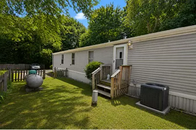 41561 N Sheridan Road #116, Zion, IL 60099 - Photo 3