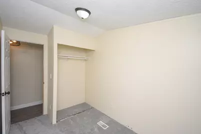 41561 N Sheridan Road #116, Zion, IL 60099 - Photo 17