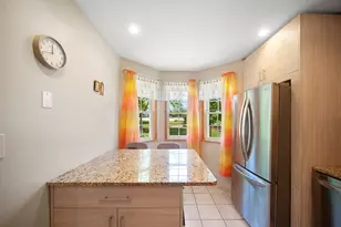 101 Winchester Dr, Streamwood, IL 60107 - Photo 9
