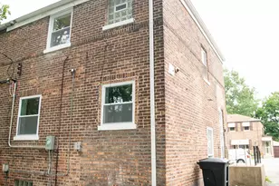 9737 S Merrill Ave, Chicago, IL 60617 - Photo 3