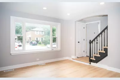 9737 S Merrill Avenue, Chicago, IL 60617 - Photo 5