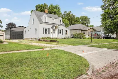 829 S Locust Street, Pontiac, IL 61764 - Photo 47