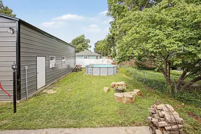 829 S Locust Street, Pontiac, IL 61764 - Photo 43