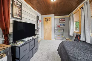 829 S Locust St, Pontiac, IL 61764 - Photo 19