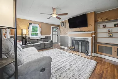829 S Locust Street, Pontiac, IL 61764 - Photo 5