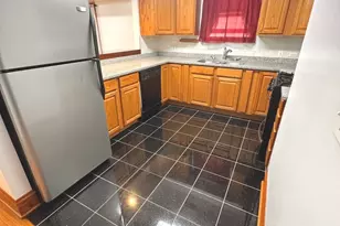 1942 W Melrose St, Chicago, IL 60657 - Photo 9