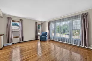 229 S Grace St, Lombard, IL 60148 - Photo 5