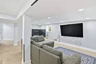 1229 Maple Ave, Berwyn, IL 60402 - Photo 17