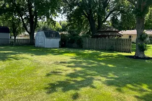 225 W Eisenhower St, Waterman, IL 60556 - Photo 3
