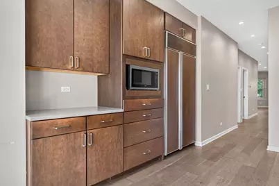 1507 W Hollywood Avenue, Chicago, IL 60660 - Photo 9