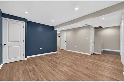1507 W Hollywood Avenue, Chicago, IL 60660 - Photo 17