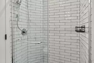 1507 W Hollywood Ave, Chicago, IL 60660 - Photo 13
