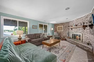 823 Holiday Dr, Lake Holiday, IL 60548 - Photo 49