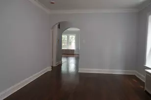 2051 W Arthur Ave, Chicago, IL 60645 - Photo 5