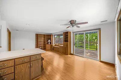 1129 Patricia Court, Schaumburg, IL 60193 - Photo 7