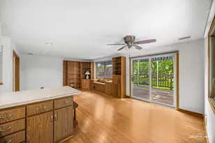 1129 Patricia Ct, Schaumburg, IL 60193 - Photo 7