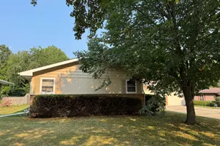 1616 Margaret Ln, Dekalb, IL 60115 - Photo 1