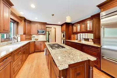 2302 Lisa Court, Palatine, IL 60067 - Photo 7