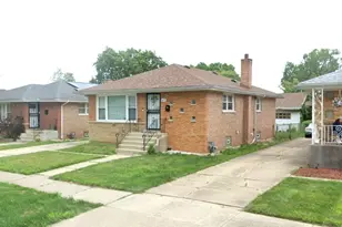 435 Crandon Ave, Calumet City, IL 60409 - Photo 1
