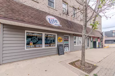119 W Washington Street, Morris, IL 60450 - Photo 1