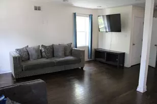 10420 S Peoria St, Chicago, IL 60643 - Photo 3