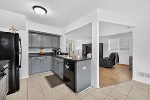 939 Four Seasons Blvd, Aurora, IL 60504 - Photo 11