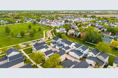 939 Four Seasons Boulevard, Aurora, IL 60504 - Photo 29