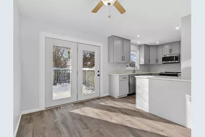 105 W Oak Street, Coal City, IL 60416 - Photo 7
