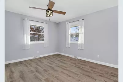 105 W Oak Street, Coal City, IL 60416 - Photo 13