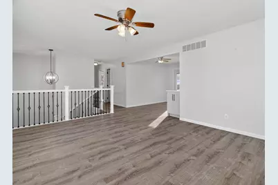 105 W Oak Street, Coal City, IL 60416 - Photo 5