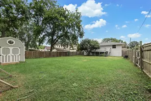 105 W Oak St, Coal City, IL 60416 - Photo 27