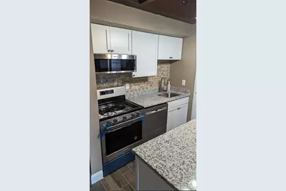 503 Kenneth Circle #503, Elgin, IL 60120 - Photo 3