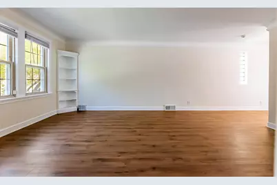 9146 S Oakley Avenue, Chicago, IL 60643 - Photo 5