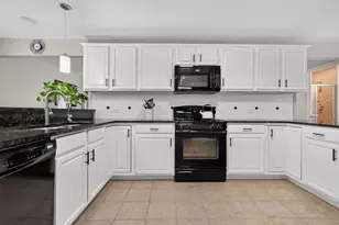 7453 Cashew Dr, Orland Park, IL 60462 - Photo 13