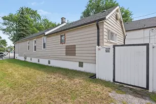10004 S Torrence Ave, Chicago, IL 60617 - Photo 15
