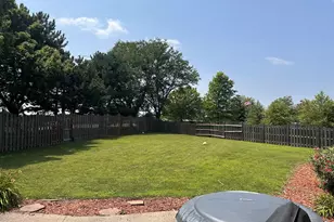 2904 Arbor Ln, Aurora, IL 60502 - Photo 15
