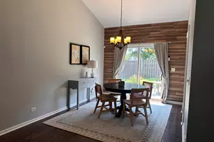 2904 Arbor Ln, Aurora, IL 60502 - Photo 5