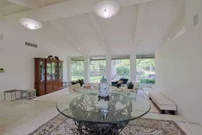 9 Camelot Drive, Oak Brook, IL 60523 - Photo 7