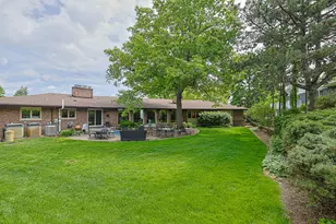 9 Camelot Dr, Oak Brook, IL 60523 - Photo 37