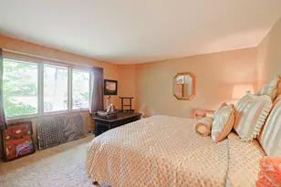 9 Camelot Dr, Oak Brook, IL 60523 - Photo 21