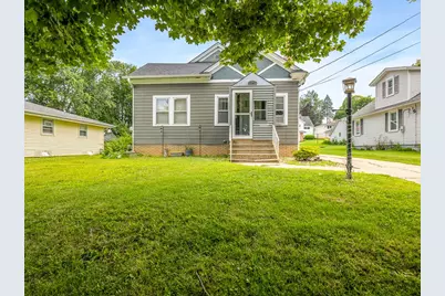 1247 W Logan Street, Freeport, IL 61032 - Photo 1