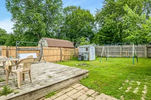 1247 W Logan St, Freeport, IL 61032 - Photo 25